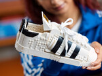 10282-adidas-klocki-superstar-creator-expert-6.jpg